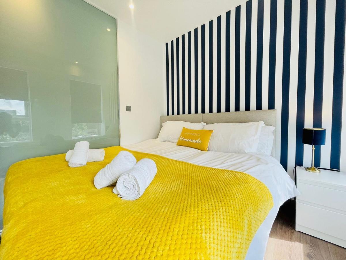 Park Street Apartment Luton By Hostaguest المظهر الخارجي الصورة